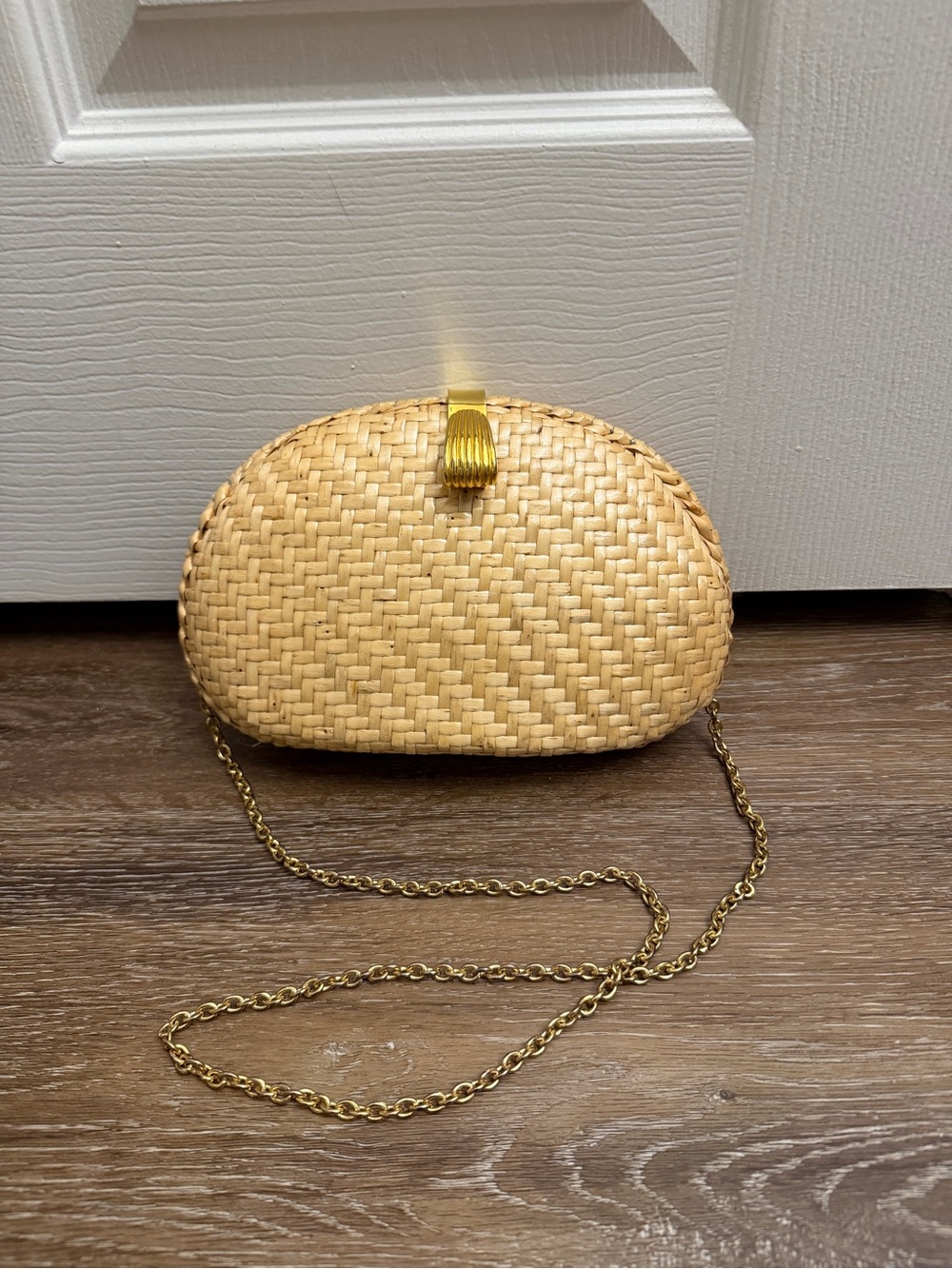 Vintage Vanessa Woven Straw Clutch with Gold Chain Strap Crossbody Purse